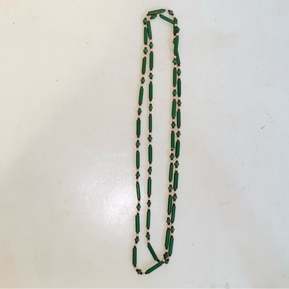 Vintage Green Tubular Beaded 24" Necklace Green Brown & Cream Beads - Picture 4 of 7